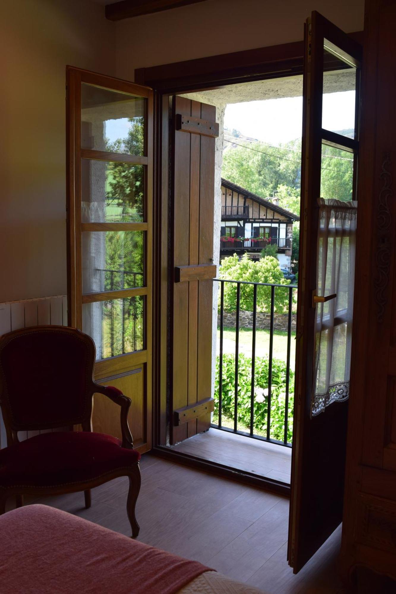 Peritxenea Landa Apartamentuak Lesaka Zewnętrze zdjęcie